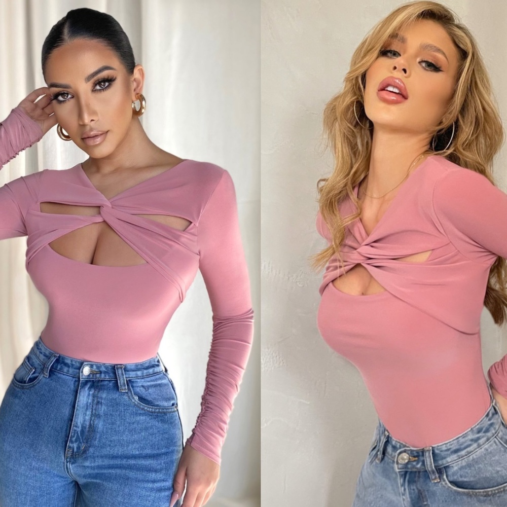 BRAND NEW TOP